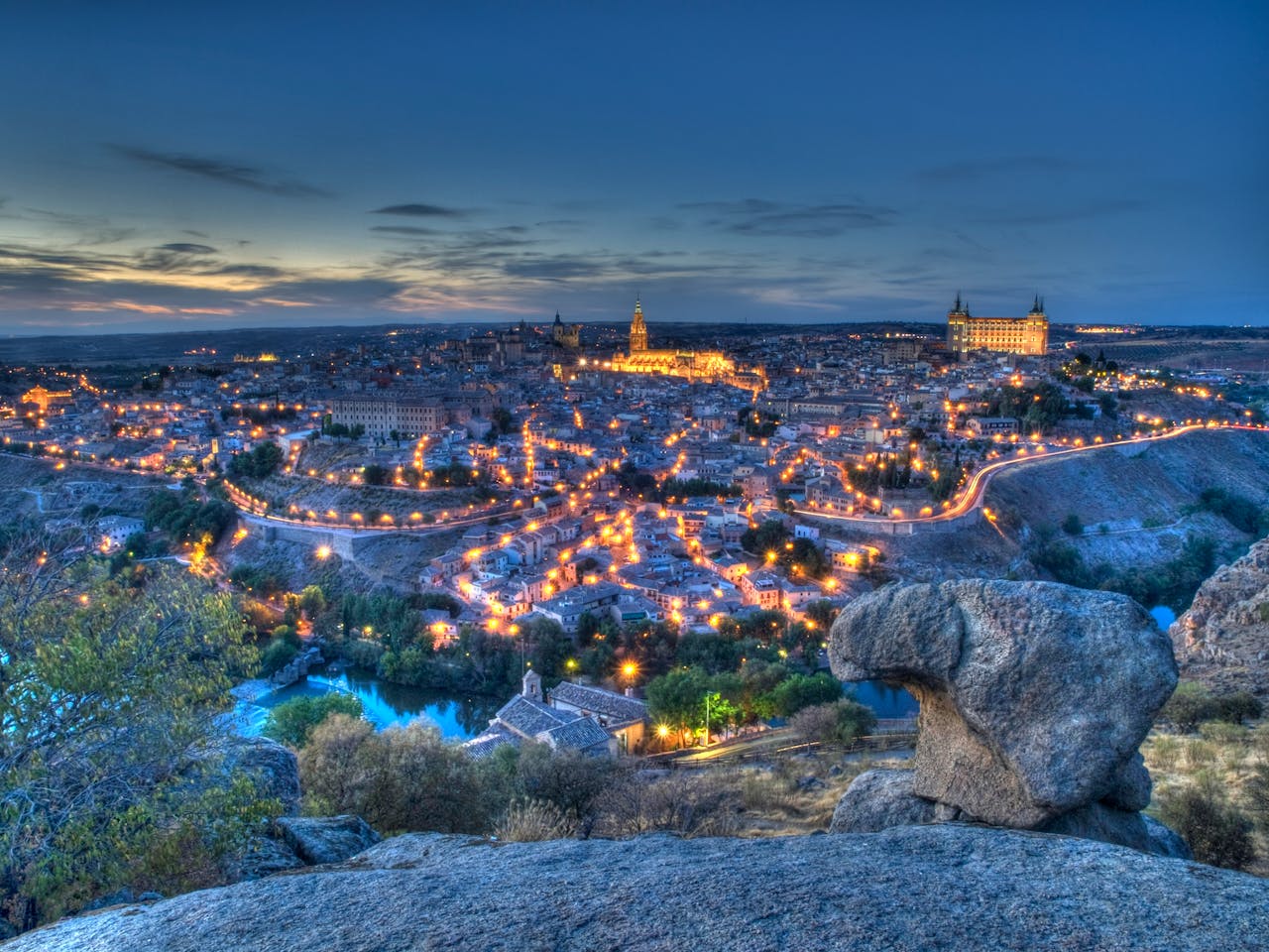 El Refugio del Alba Toledo de noche