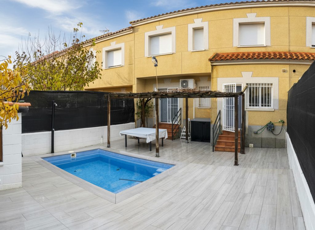 El Refugio del Alba patio